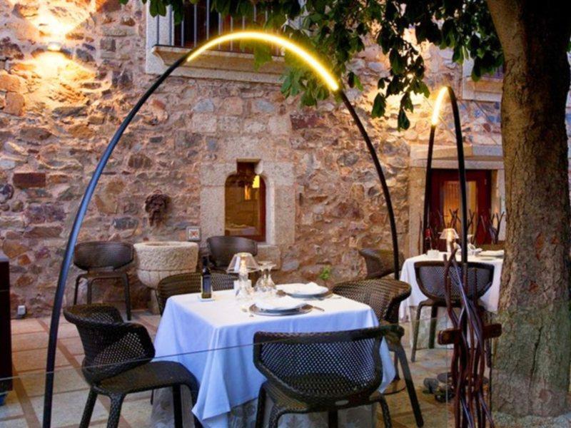 Hotel De 4*