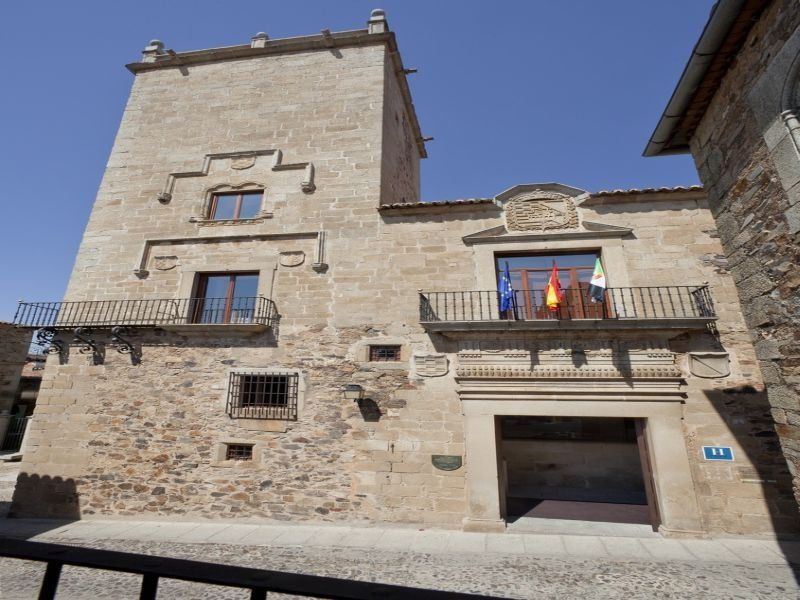 De 4* Caceres