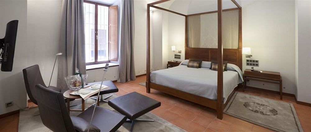 De Hotel Caceres